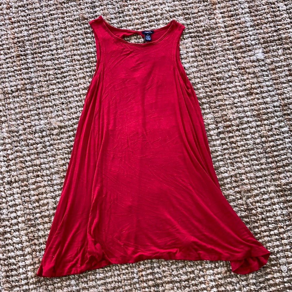 red flowy dress